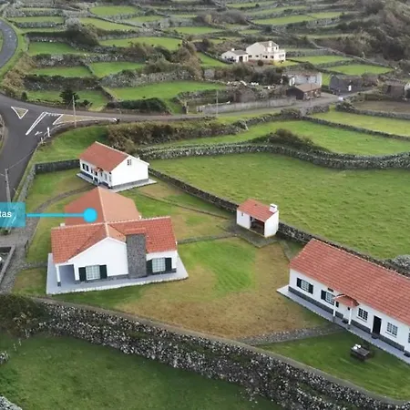 Casas Da Cascata * Lajes das Flores