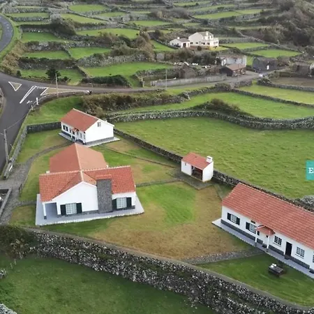 Casas Da Cascata Сasa de vacaciones Lajes das Flores