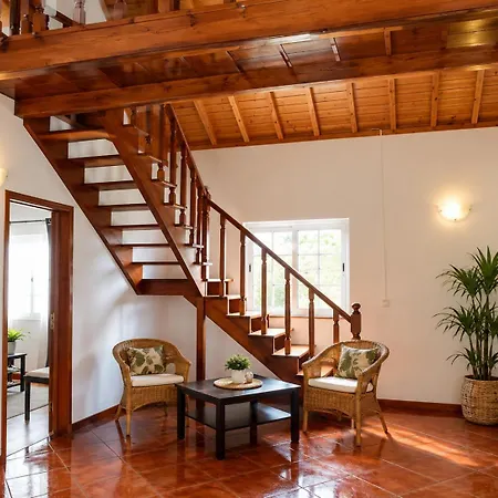 Casas Da Cascata * Lajes das Flores