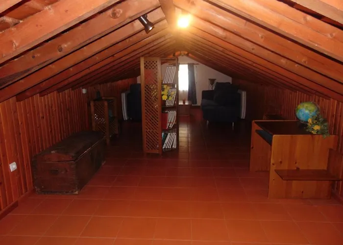 Casas Da Cascata Feriehus Lajes das Flores